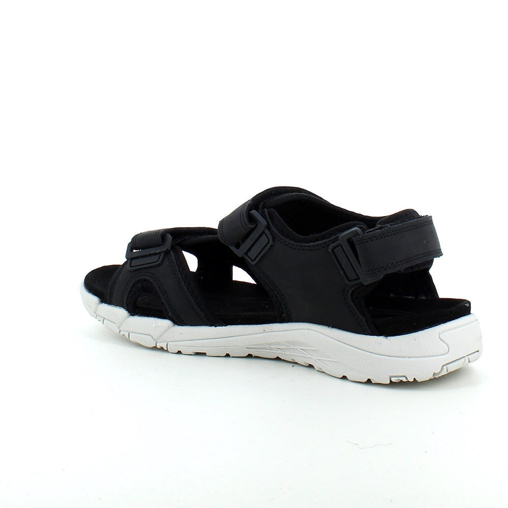 Sort sandal fra Cruz med borrelås på alle 3 remmer.