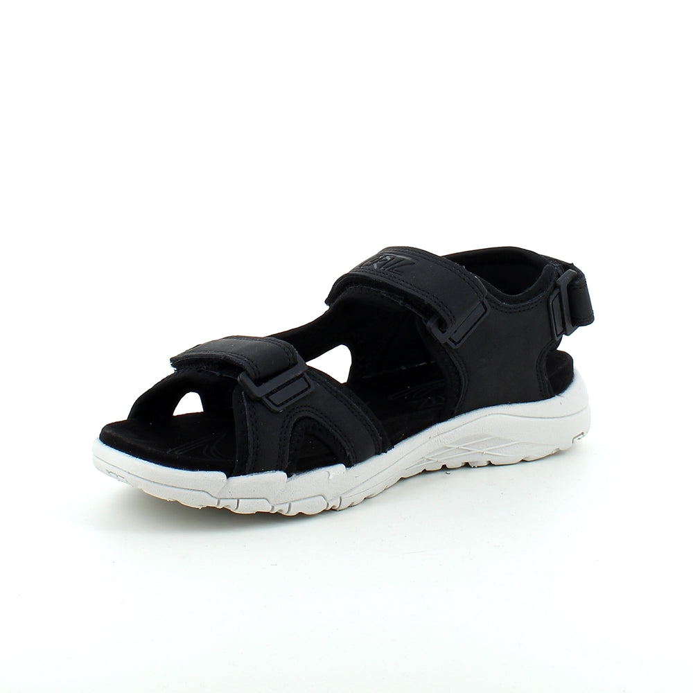 Sort sandal fra Cruz med borrelås på alle 3 remmer.