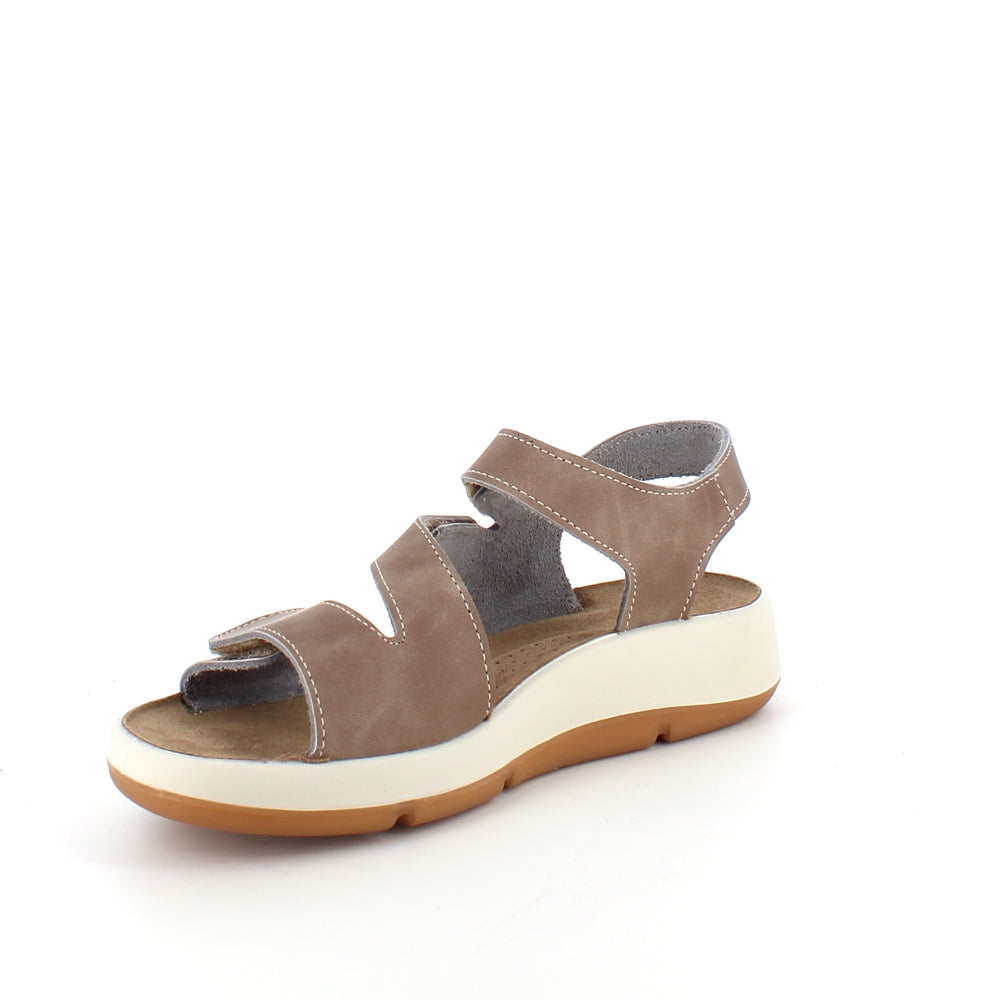 Elegant brun skinnsandal med justerbare remmer