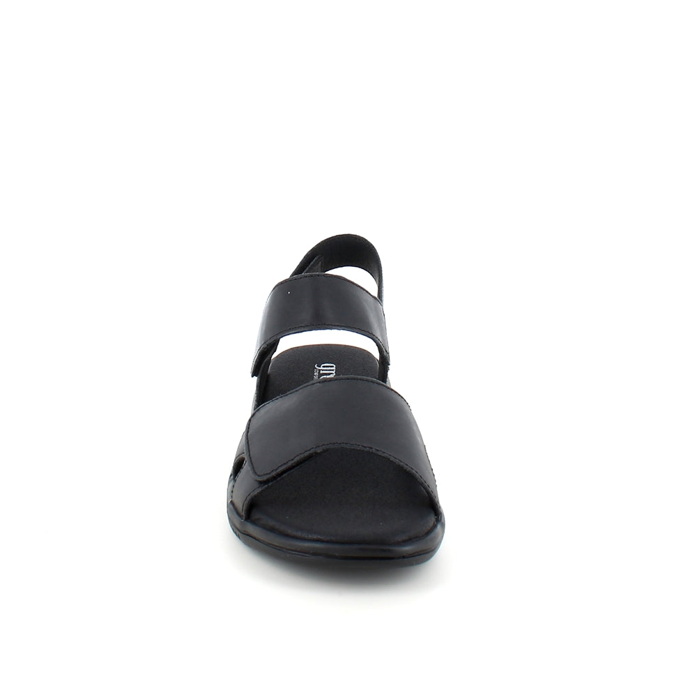 Svart skinnsandal fra Green Comfort