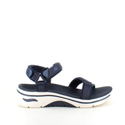 Skechers GO WALK sandal navy – komfortsandal med svangstøtte og støtdemping