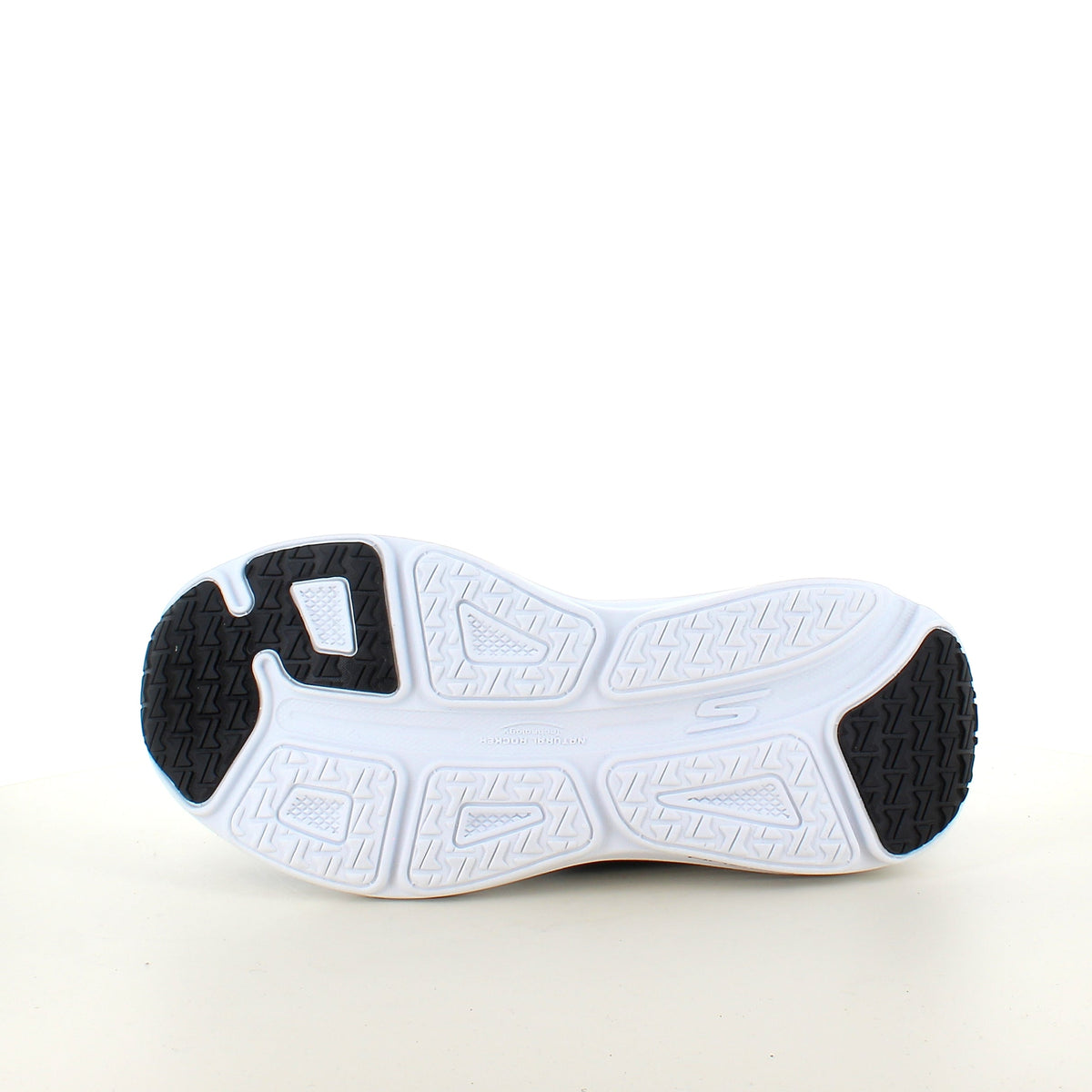 Skechers Max Cushioning svart slip-on sneaker med støtdemping