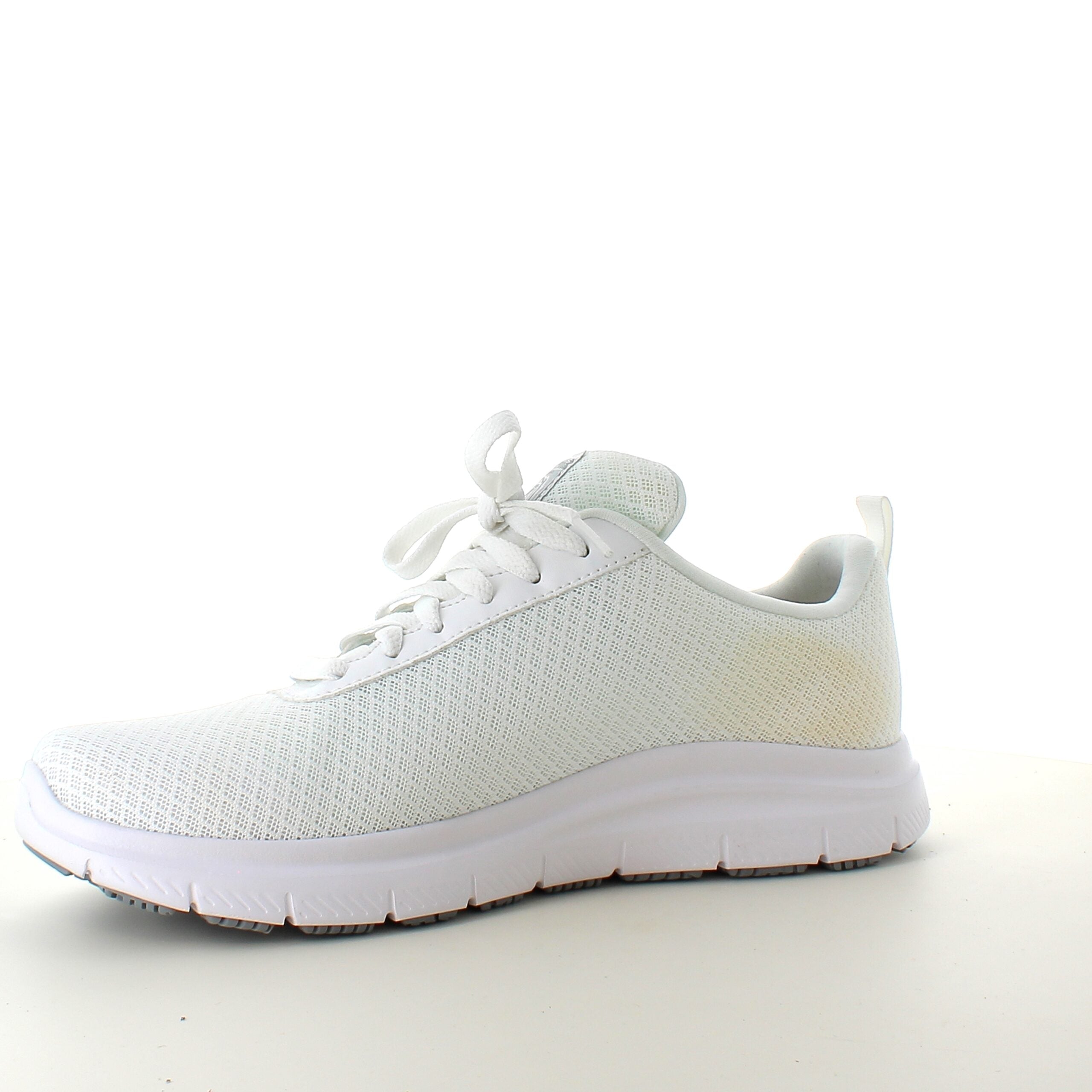 Skechers Work i hvit med pustende materiale