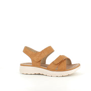 Komfortabel og lett sandal i vakker camel-farge – perfekt for deg som er på beina hele dagen