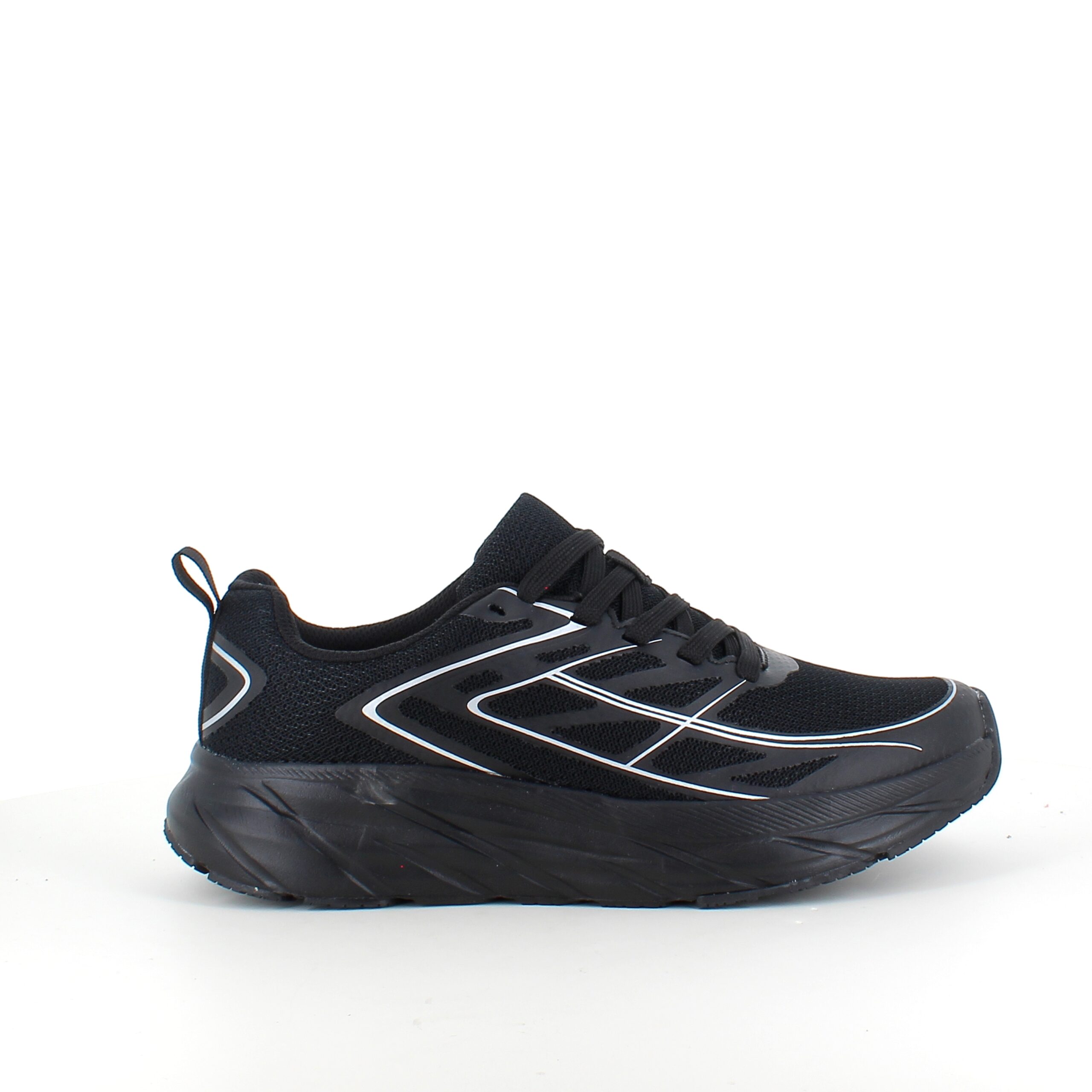 Sorte sneakers i pustende mesh
