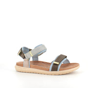 Lyseblå/grønn Woden-sandal med god svangstøtte.