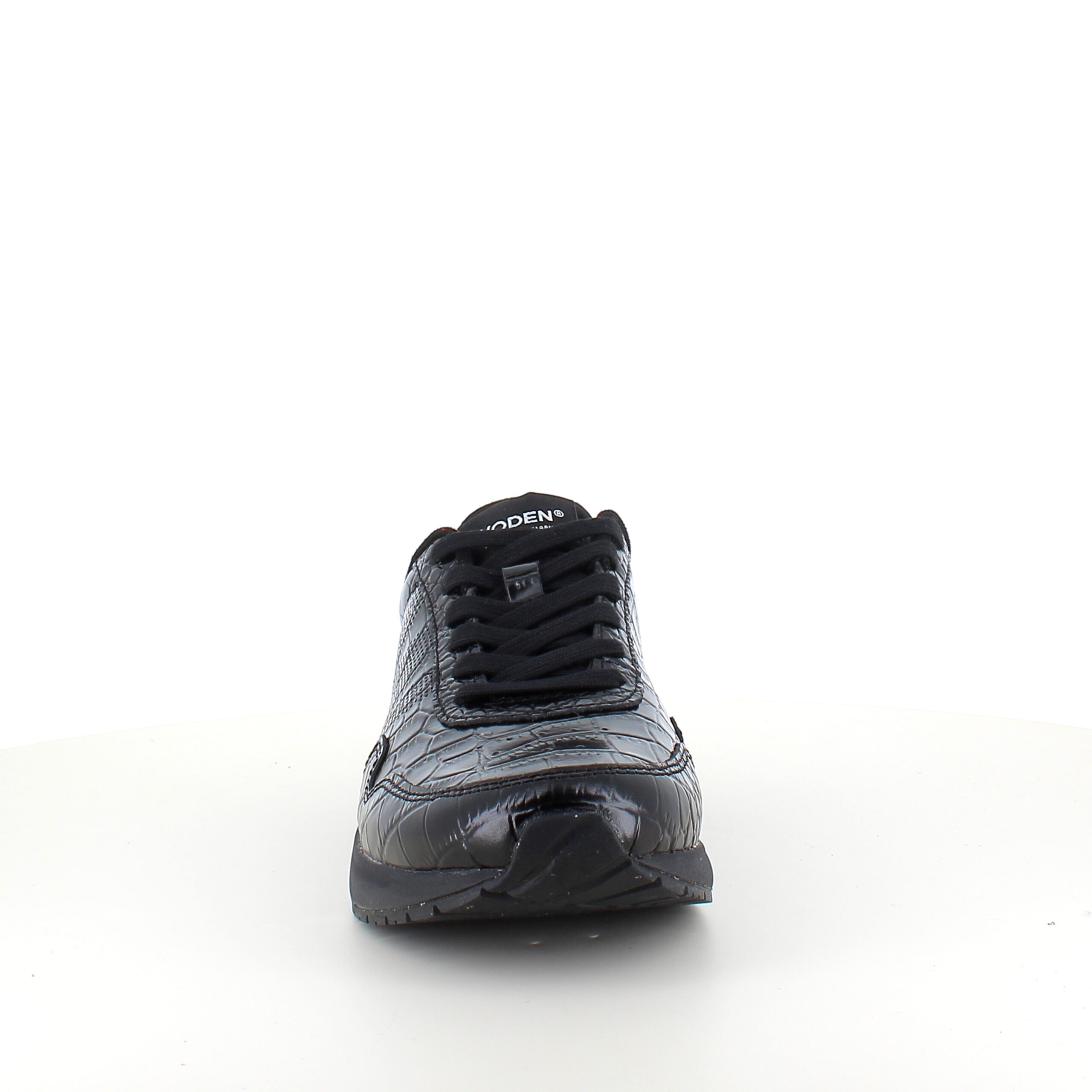Svart Woden-sneaker i krokodillelook