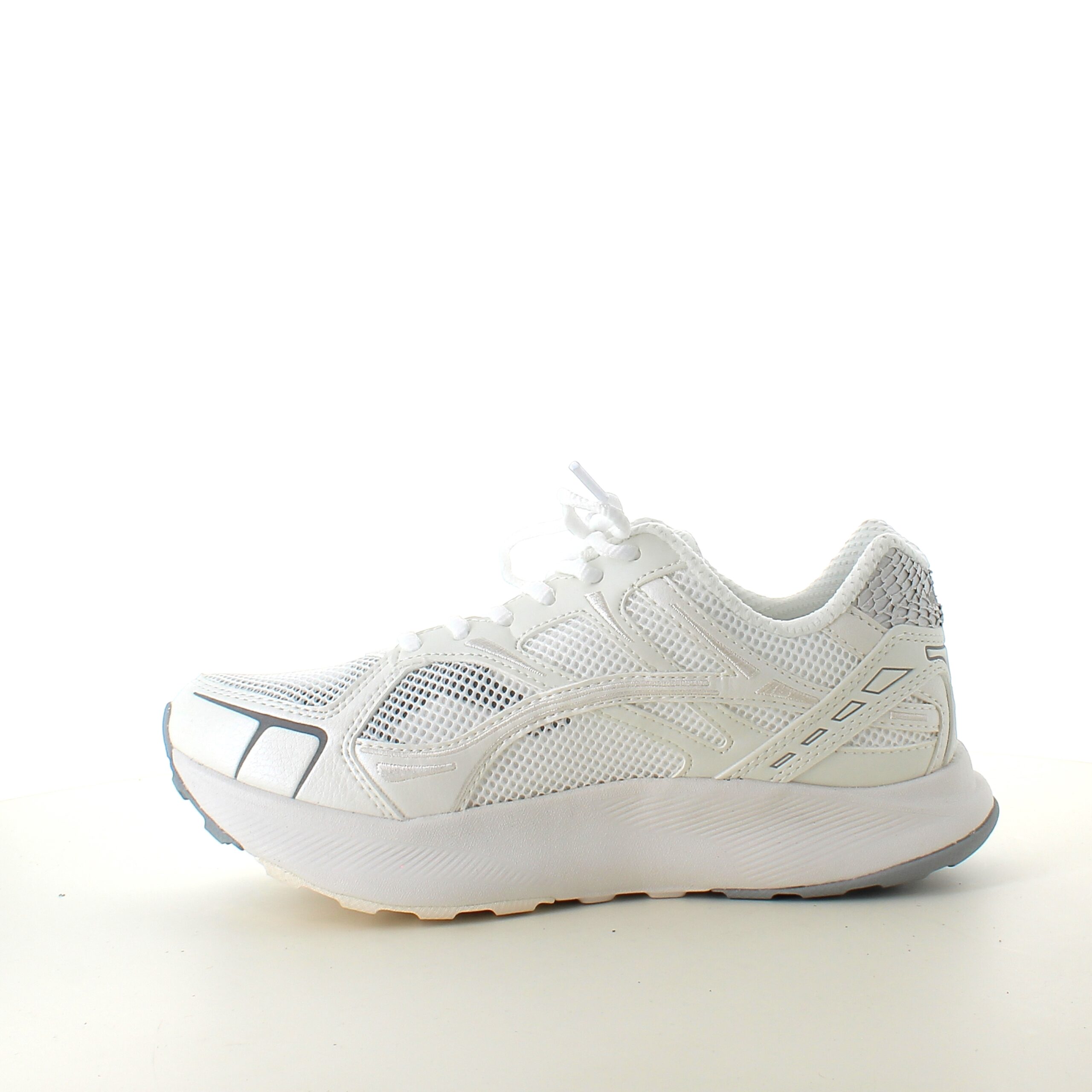Woden lette sneakers med god svangstøtte