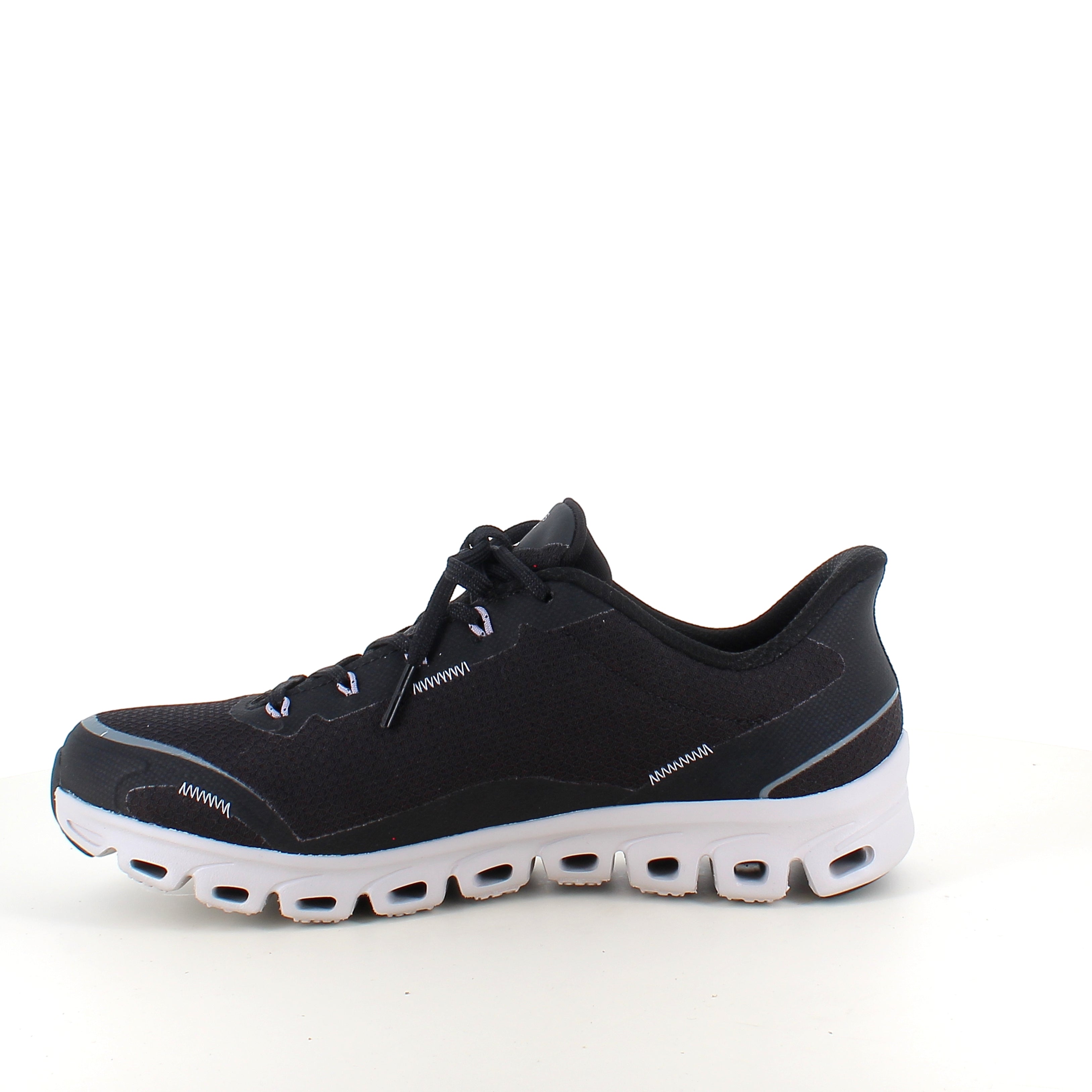 Skechers Glide-Step® Drizzle – vanntett komfortsko med enkel Slip-ins-passform