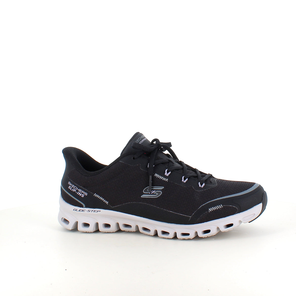 Skechers Glide-Step® Drizzle – vanntett komfortsko med enkel Slip-ins-passform