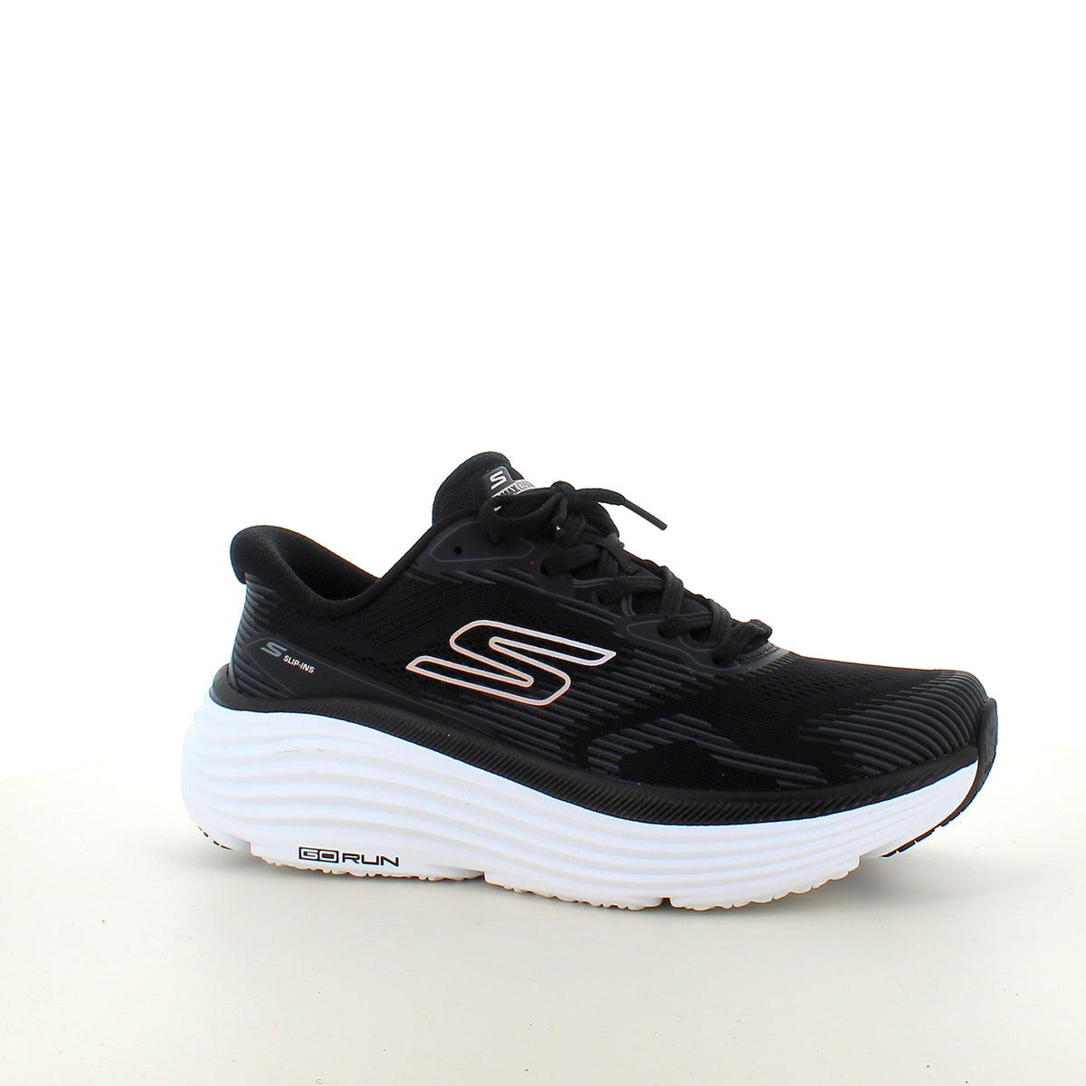 Skechers Max Cushioning svart slip-on sneaker med støtdemping