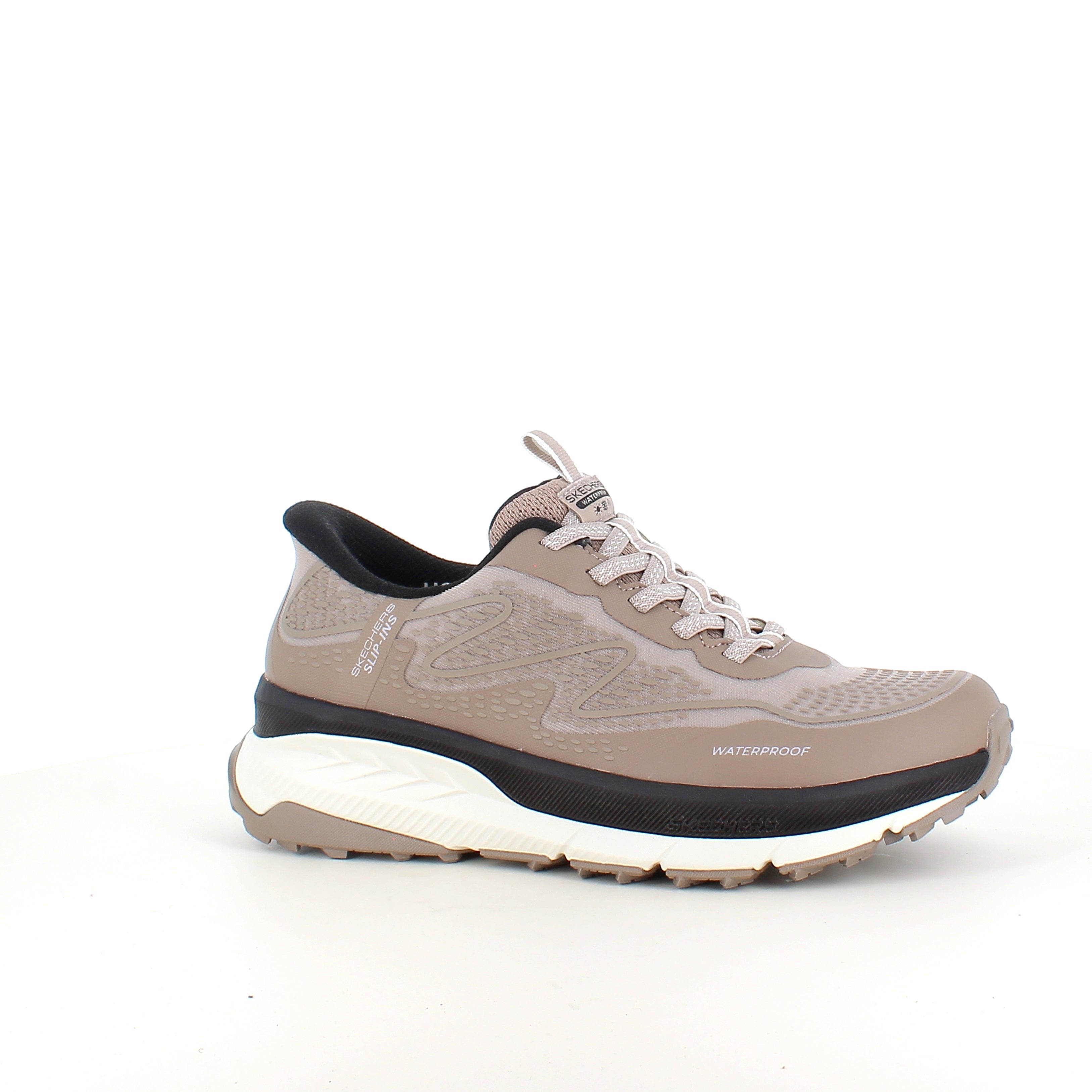 Skechers vanntett slip-in sko med Memory Foam og god støtdemping