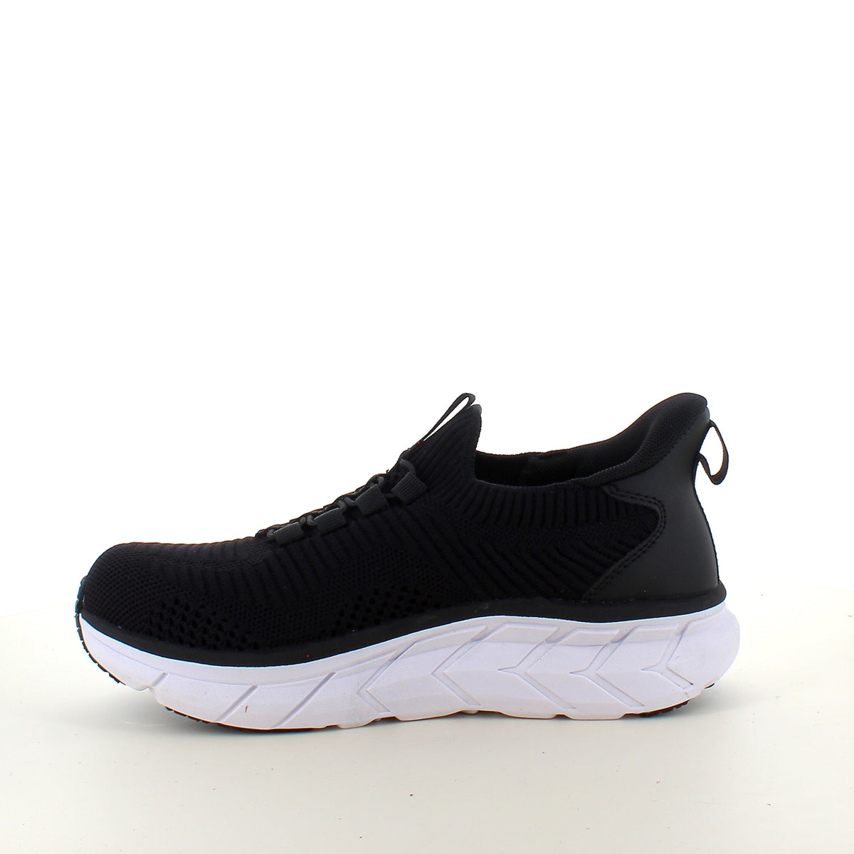 Endurance StepGo sneaker i svart