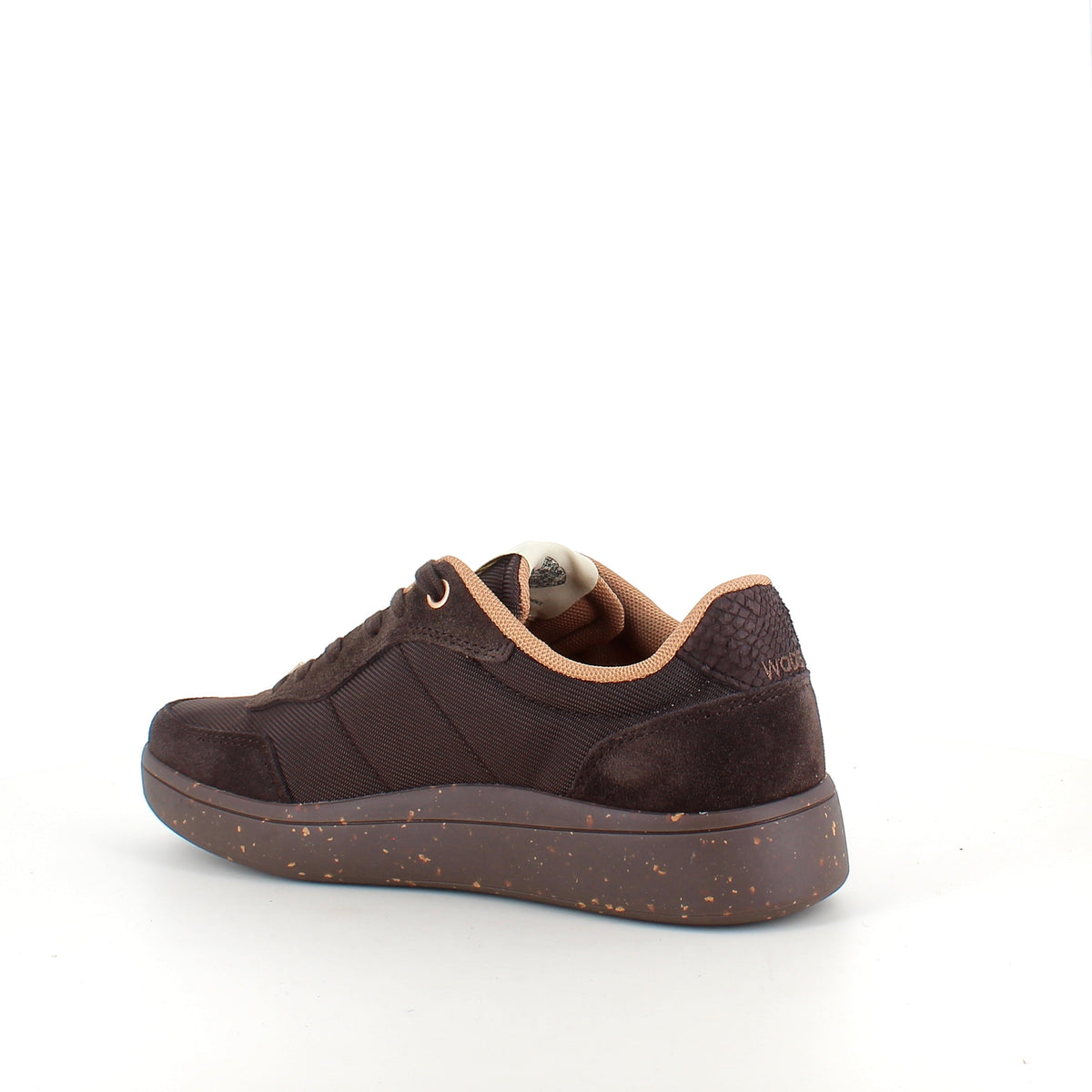 Woden Line Sneak – mørkebrun sneaker med gulldetaljer og myk komfort