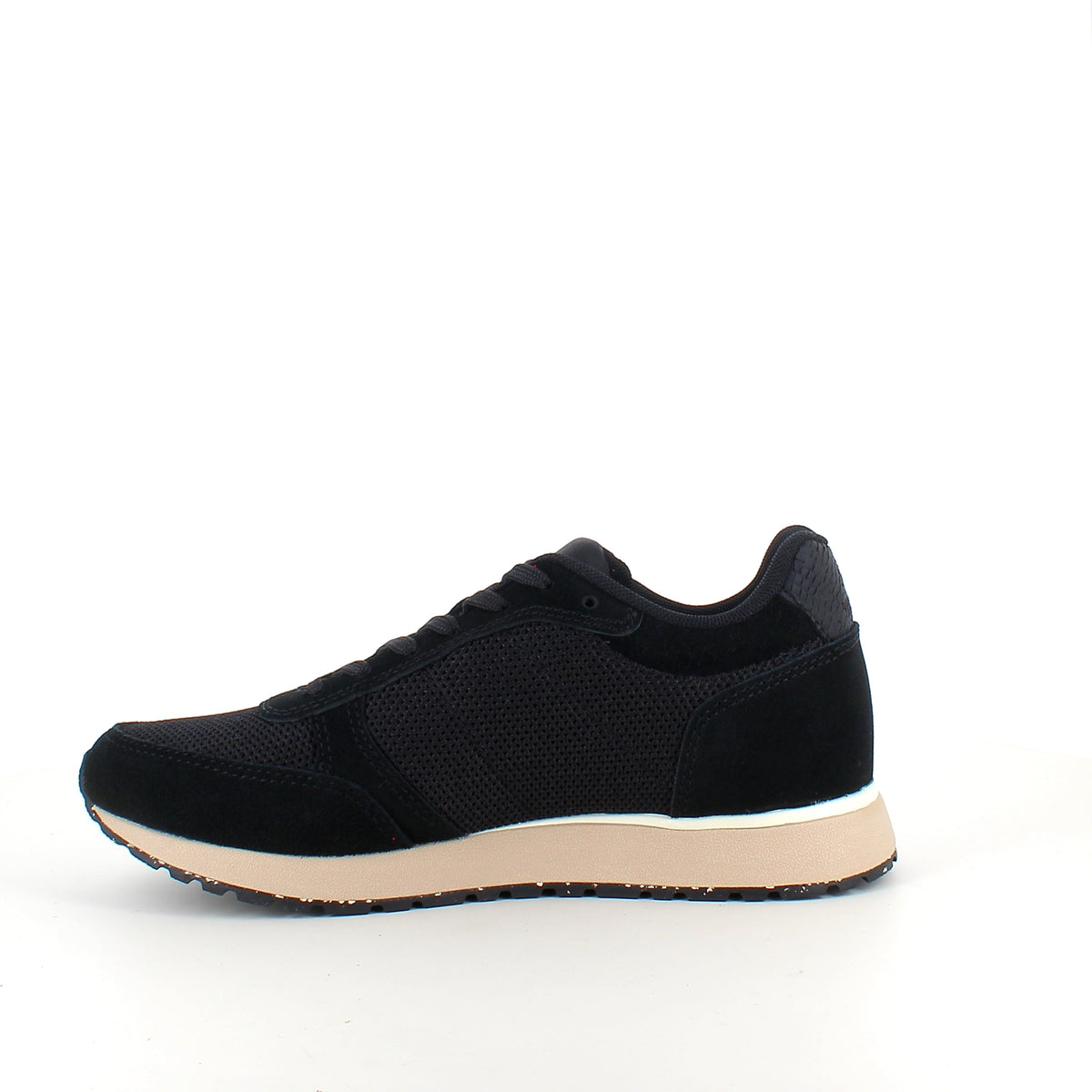 Woden Ydun Icon II – svart sneaker med lett og behagelig komfort