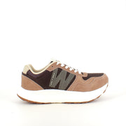 Mathilde Runner Leather – Woden-sneaker i brune nyanser med lett gangsåle