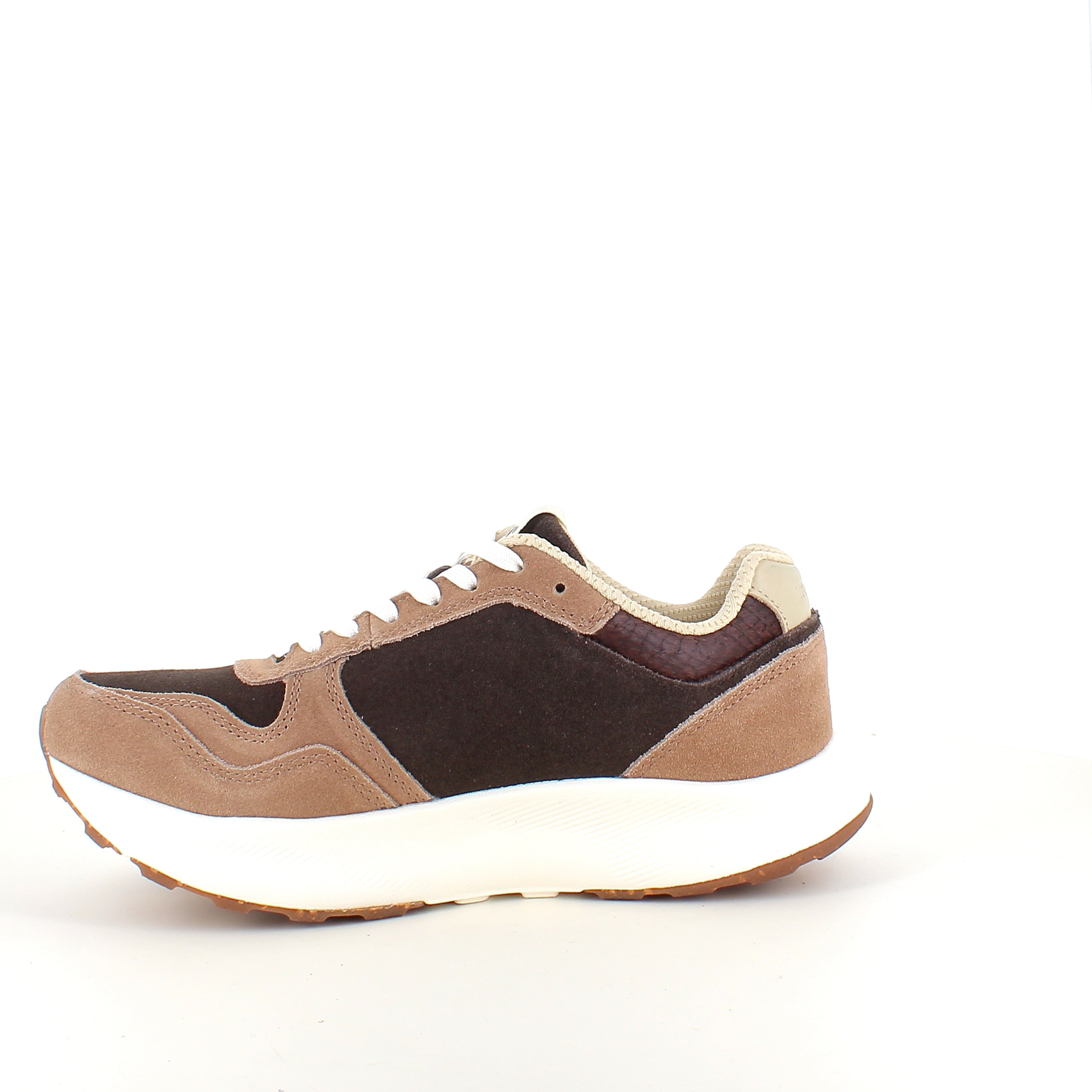 Mathilde Runner Leather – Woden-sneaker i brune nyanser med lett gangsåle