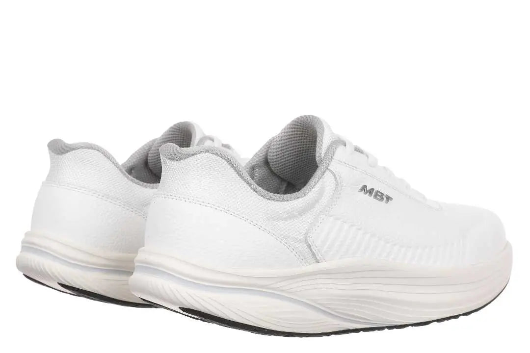 M3600X White – hvite komfortsneakers med Slip & Fit