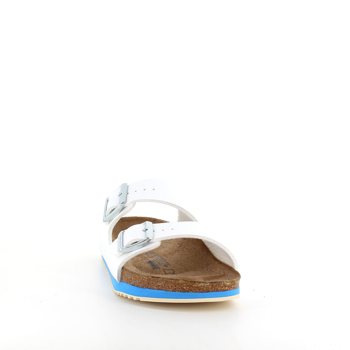 Hvit Birkenstock Arizona-sandal med godkjente sklisikre såler