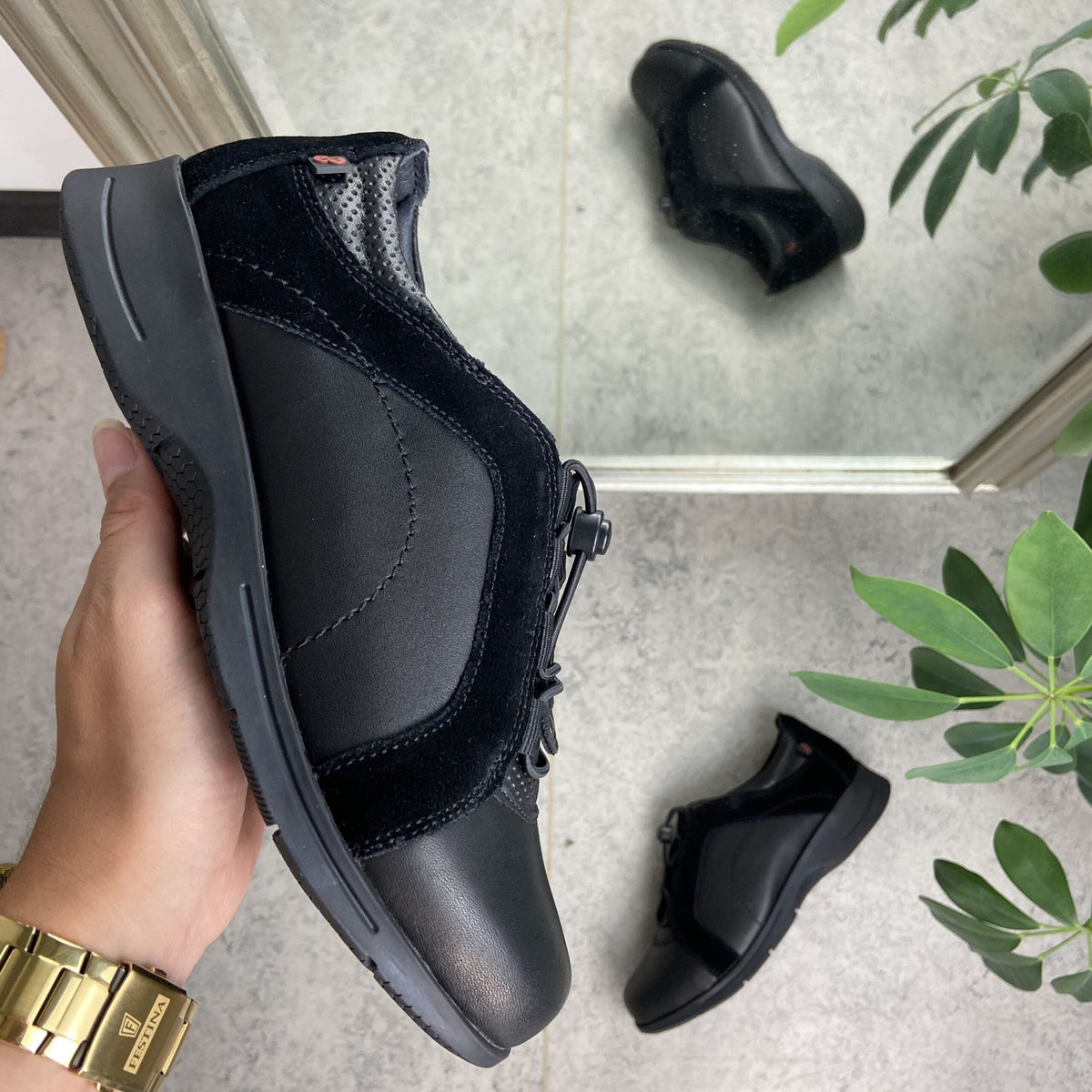 Skinn gåsko fra Green Comfort med elastisk snøring og god svangstøtte