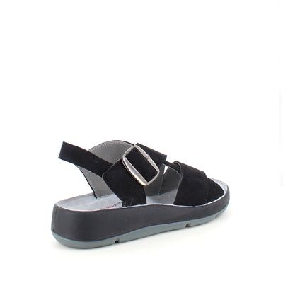 Elegant svart skinnsandal med støtte i fotbuen