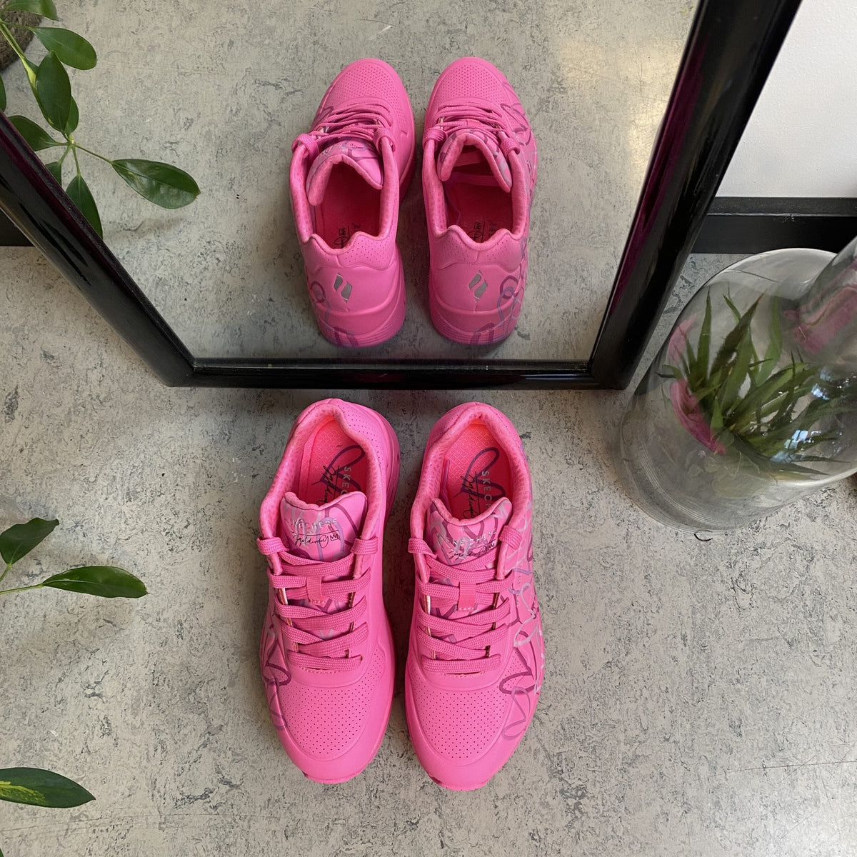 Rosa hjertesko fra Skechers