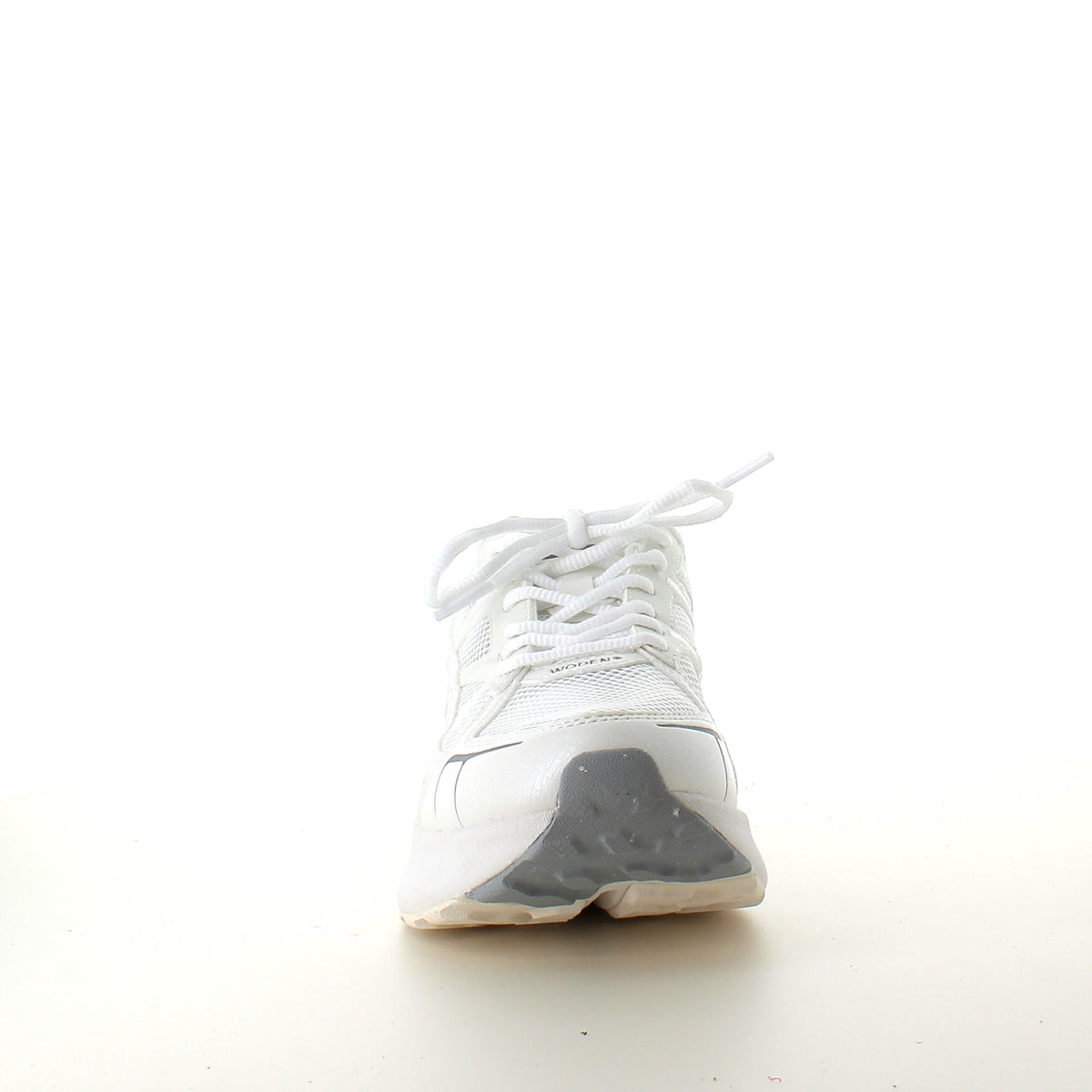 Woden lette sneakers med god svangstøtte