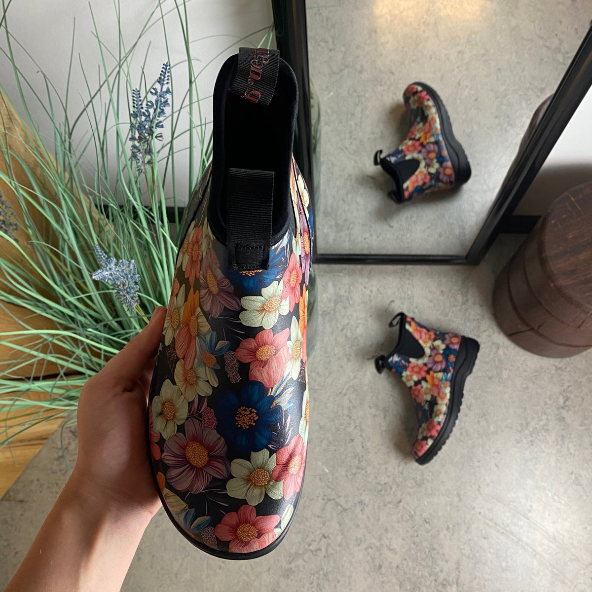 Green Comfort gummistøvel i blomsterprint med vriststøtte