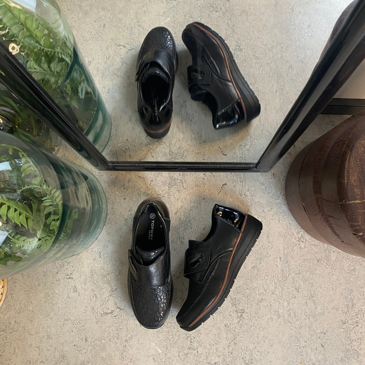 Elegant damesko med flotte detaljer og borrelås