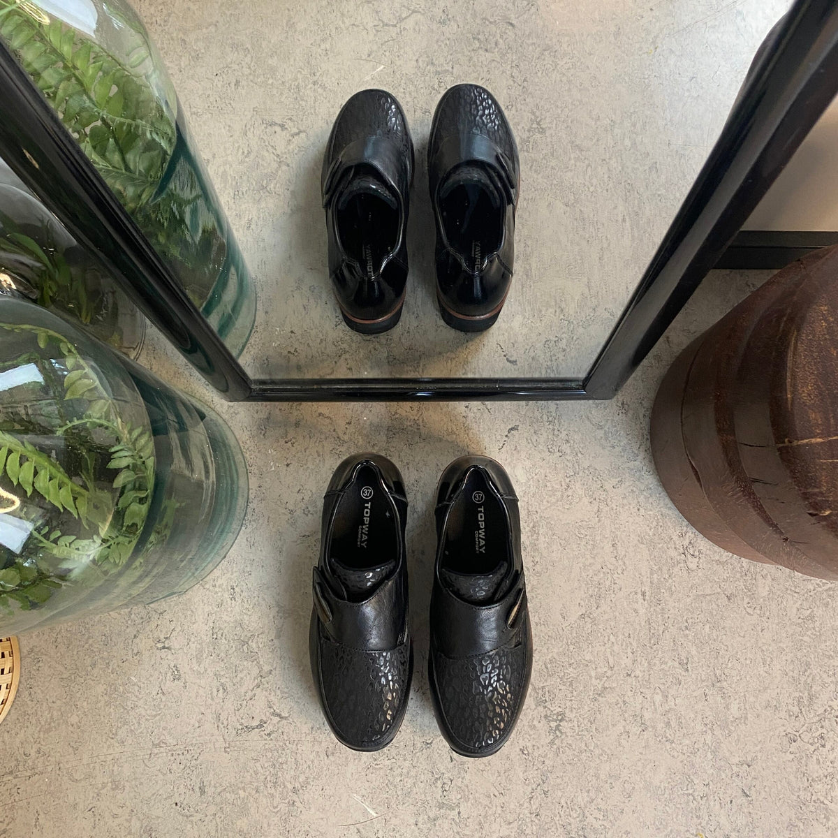 Elegant damesko med flotte detaljer og borrelås