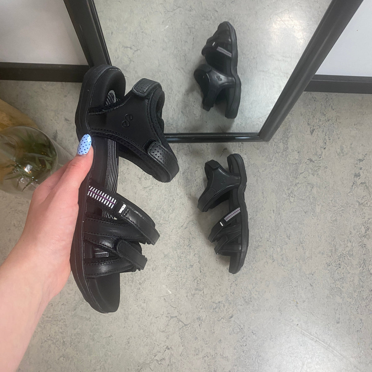 Green Comfort Corsica sandal – svart