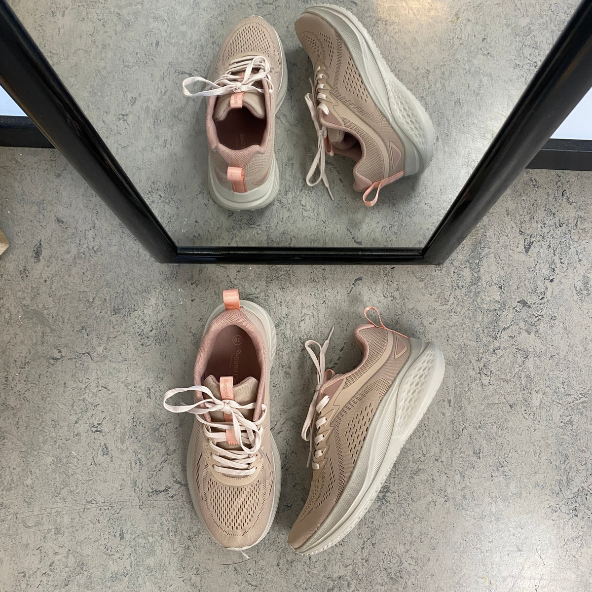 Rugged Gear Simple Sport – lett og komfortabel sneaker i rosa