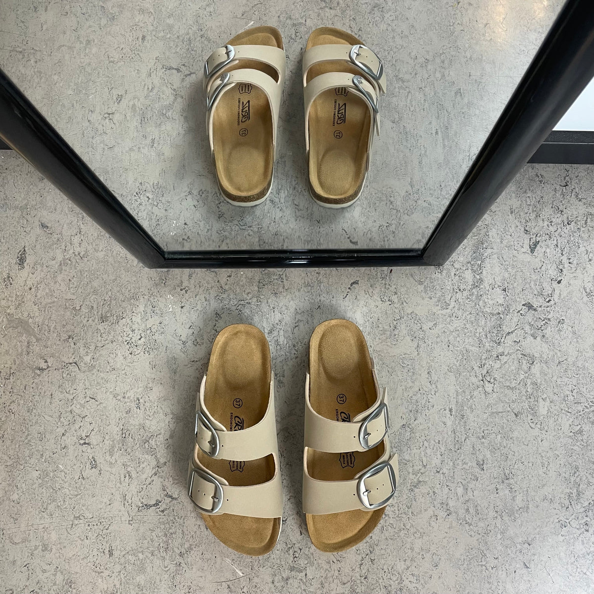 Cruz sandal med justerbar passform - beige