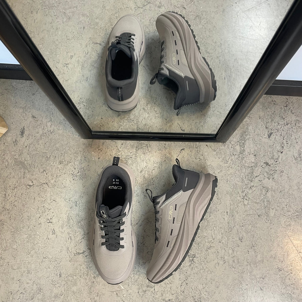CMP Kymber Easy-Fit – lys grå sneaker med elastiske snørebånd