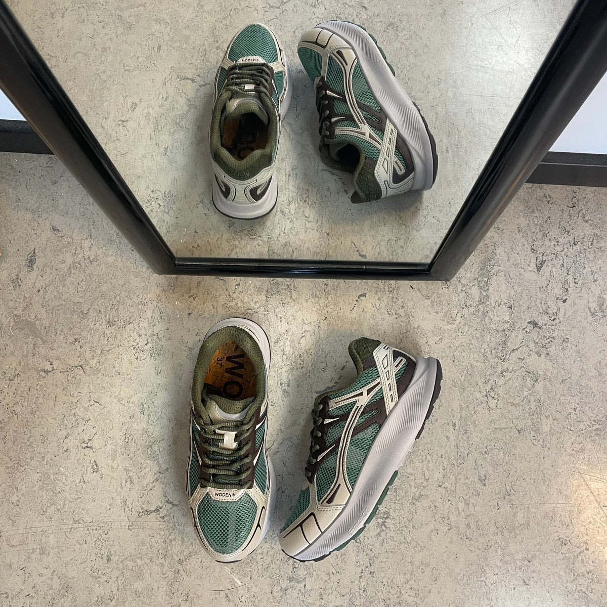 Woden Freja Runner – olivengrønn/brun sneaker med lett rullesåle