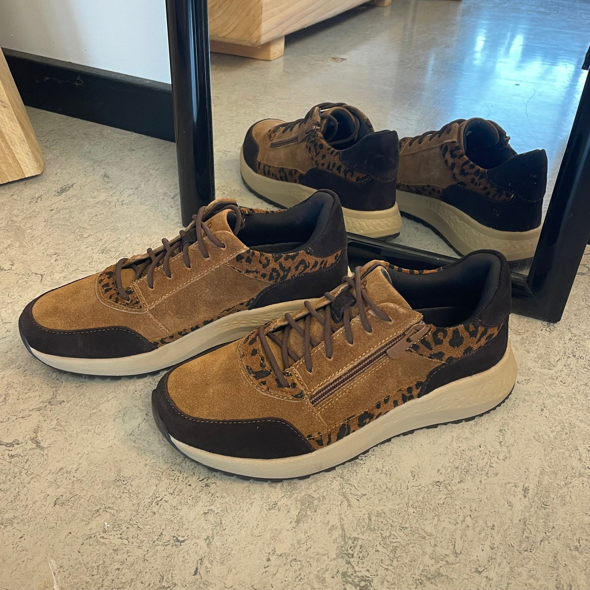 Green Comfort Zigga sneaker i leopardmønster