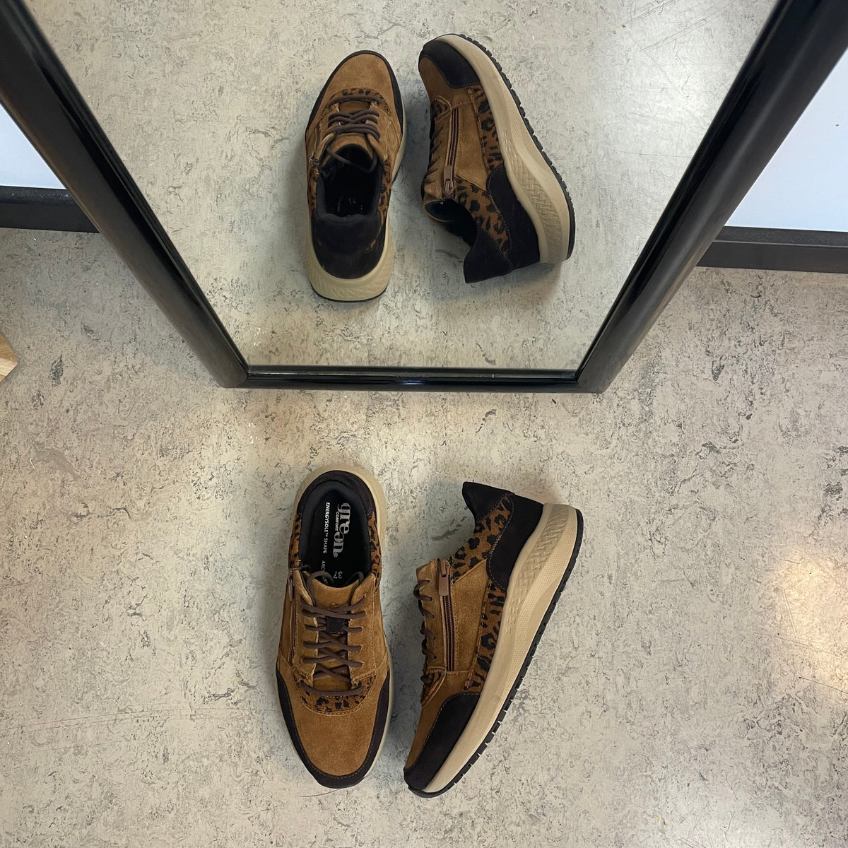 Green Comfort Zigga sneaker i leopardmønster