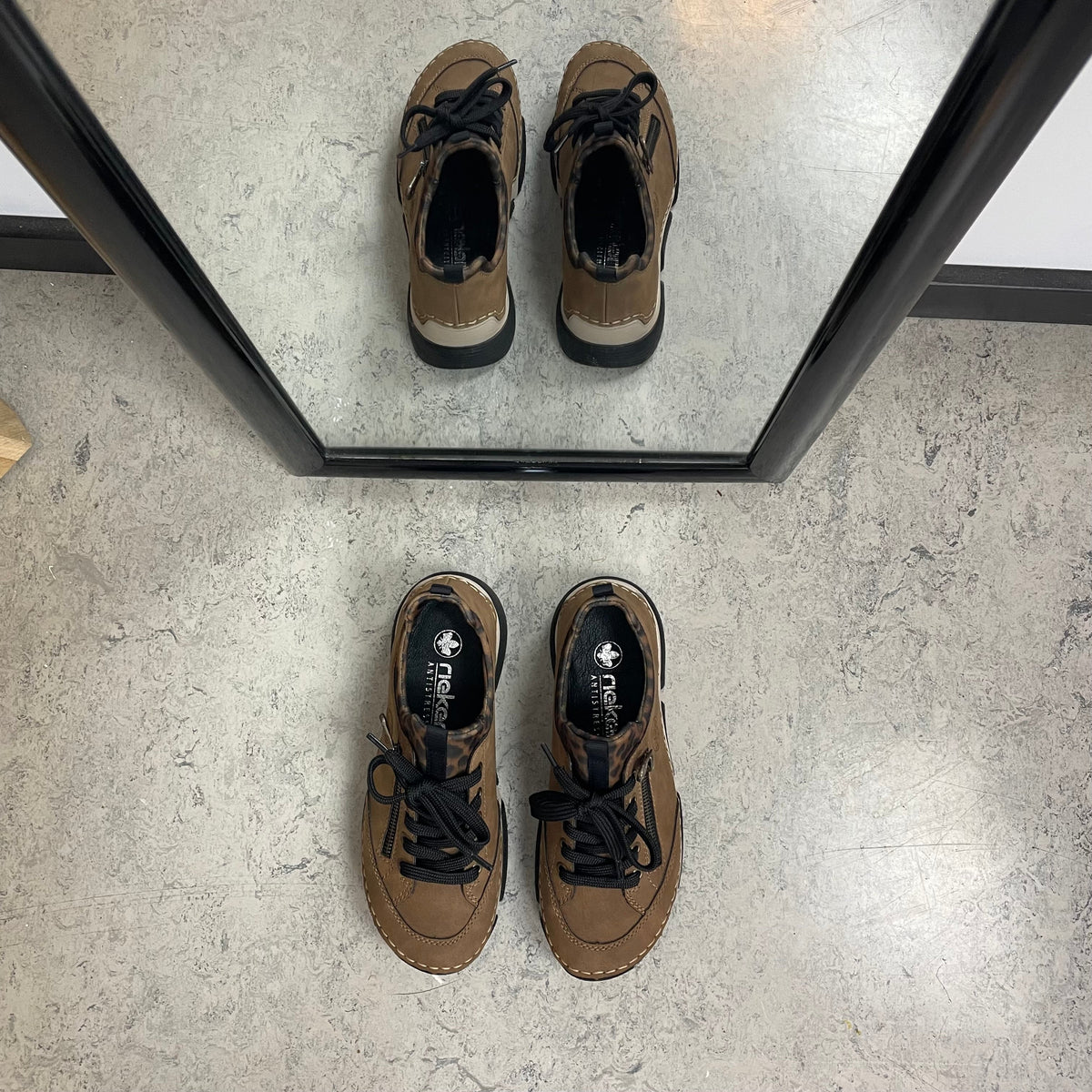 Rieker sneakers til dame i brun med leoparddetaljer