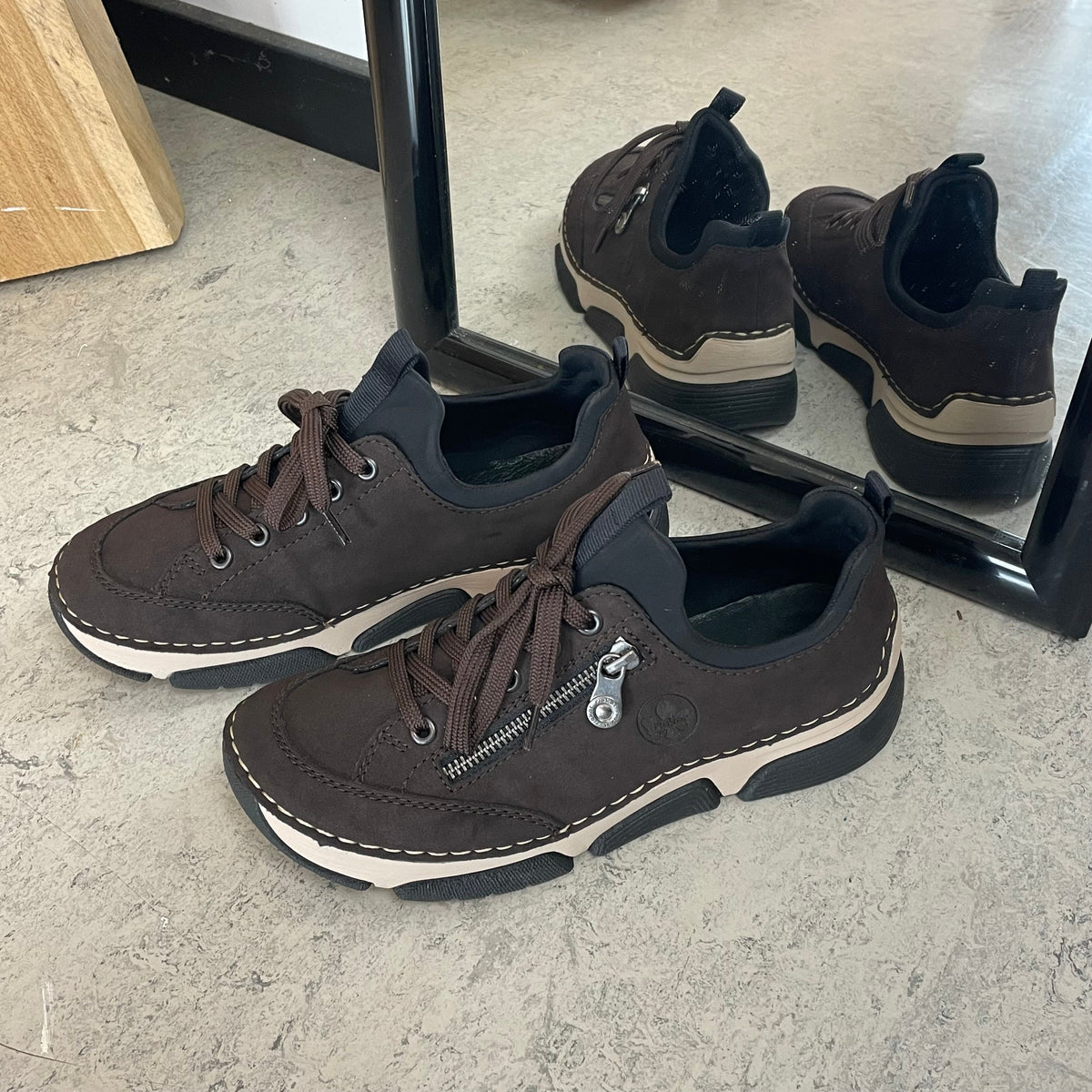 Rieker damesneakers i brun – støtdemping til hverdagen