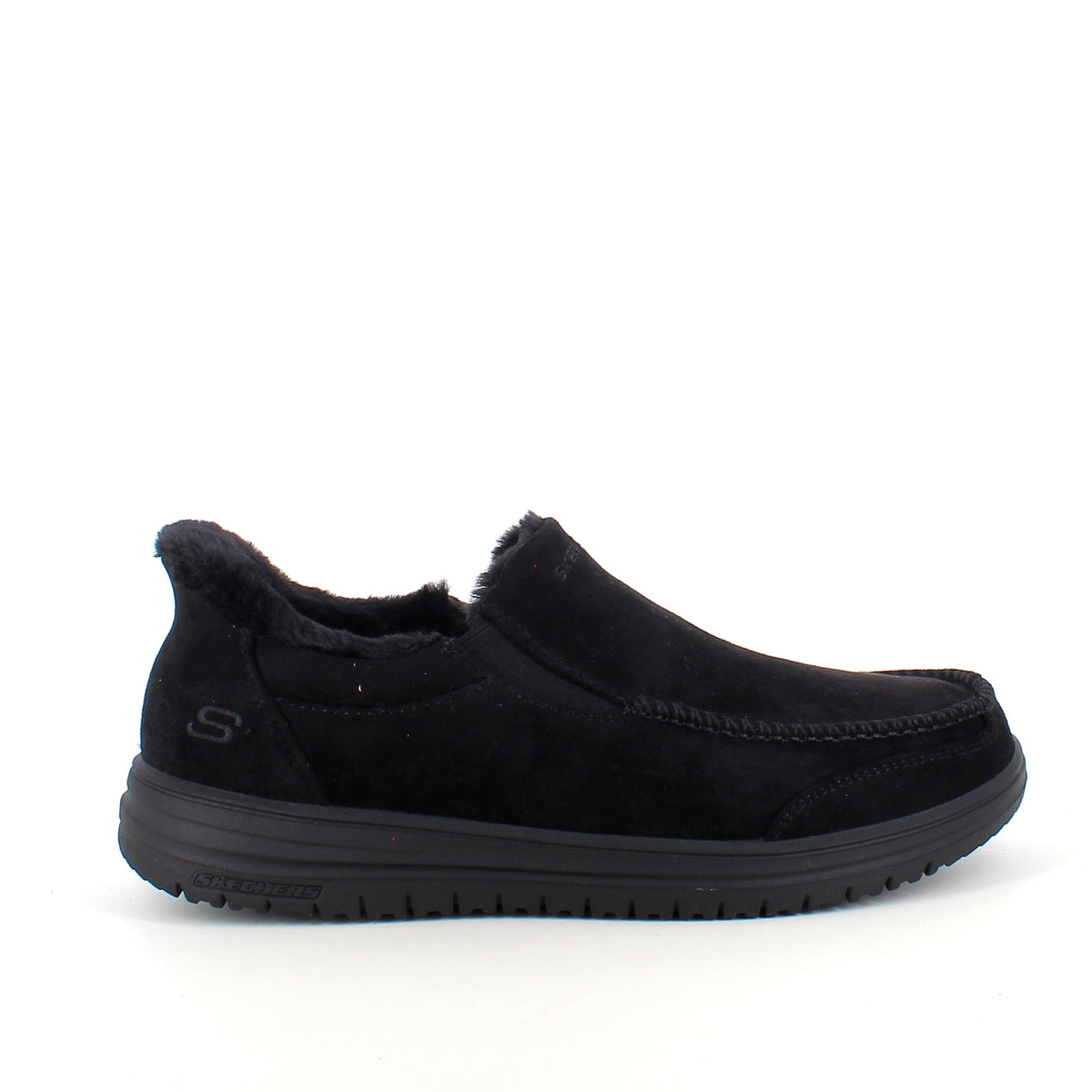 Skechers slip-on hjemmesko i svart – varm og romslig passform