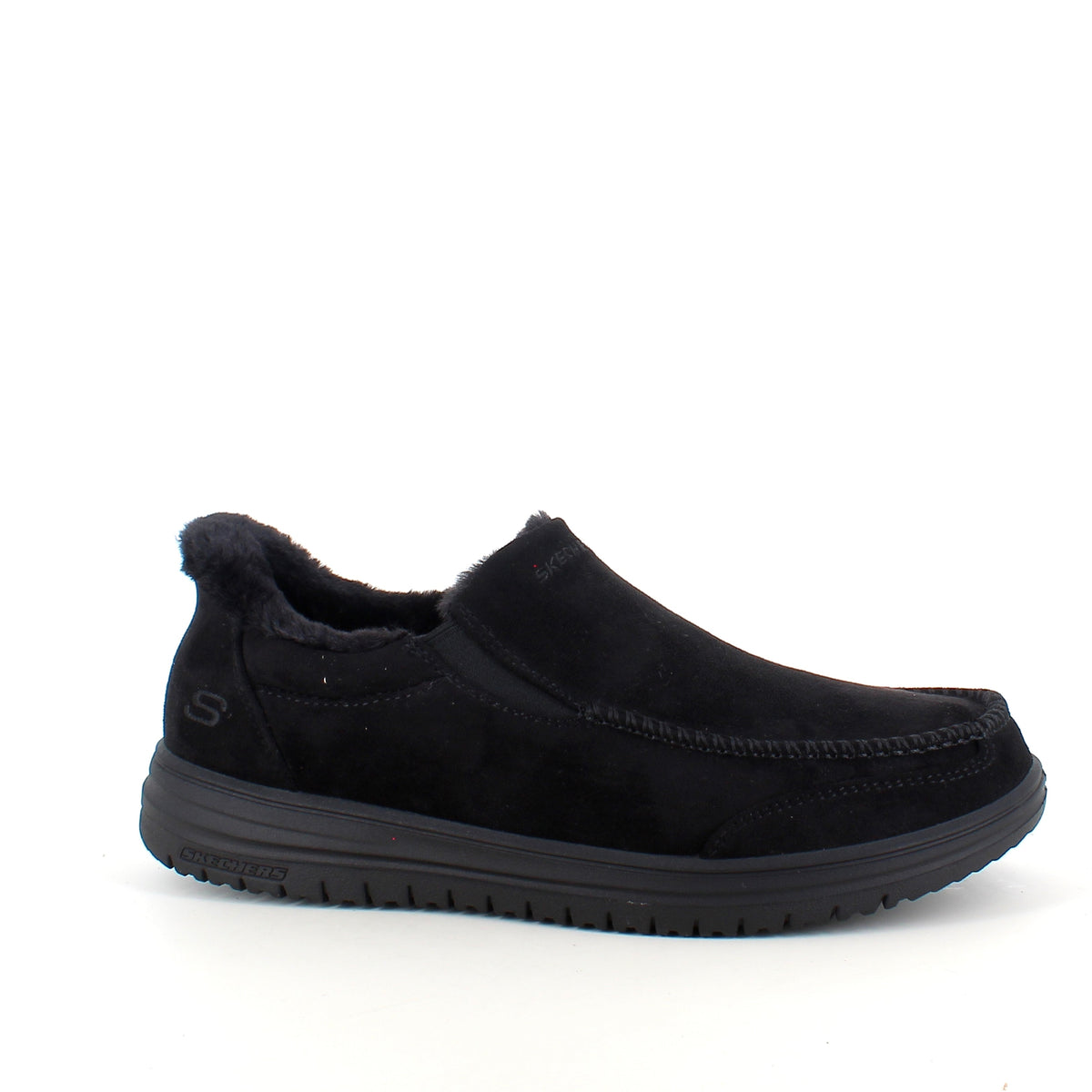 Skechers slip-on hjemmesko i svart – varm og romslig passform