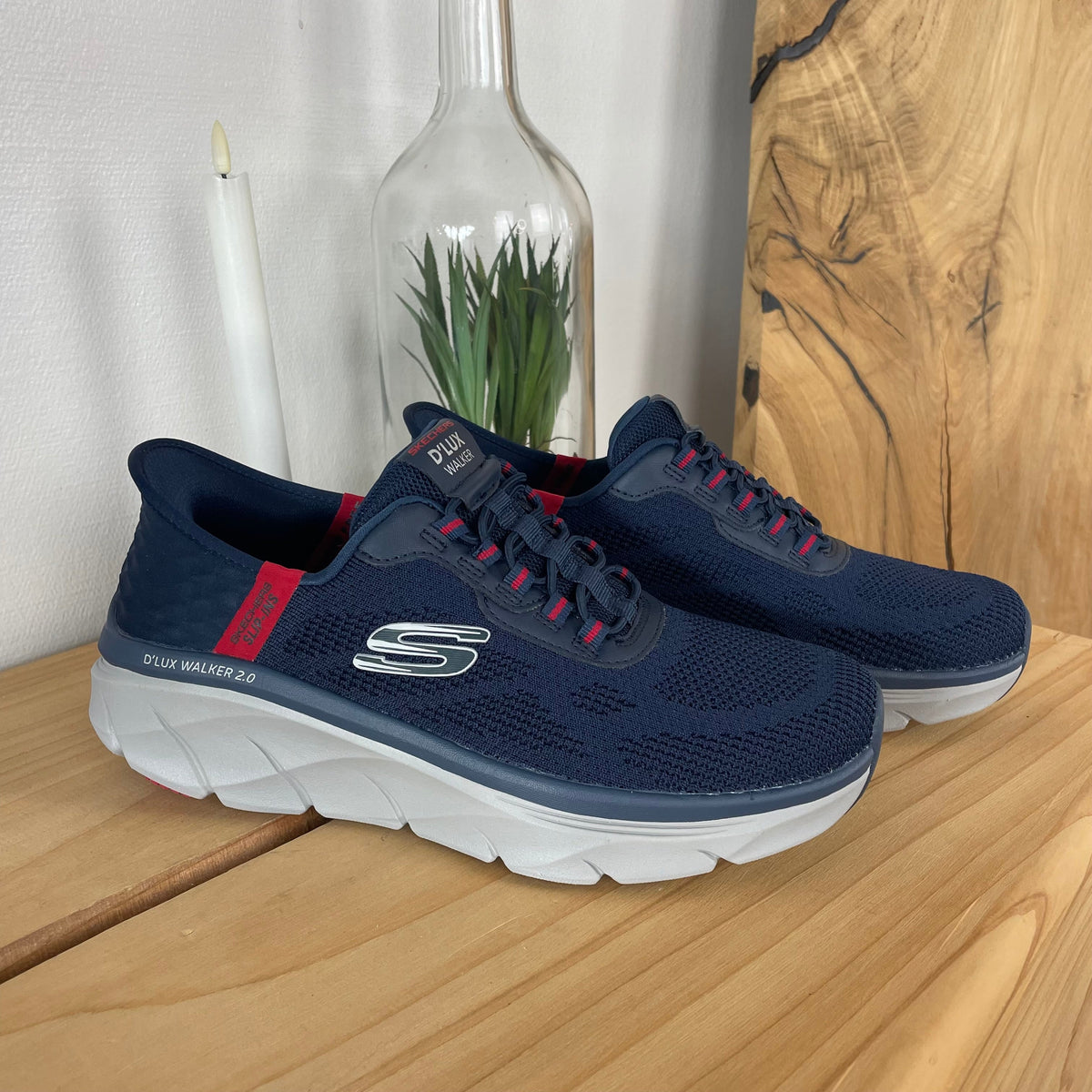 Skechers Slip-ins DLux Walker 2.0 – bred og støtdempende sko med Memory Foam
