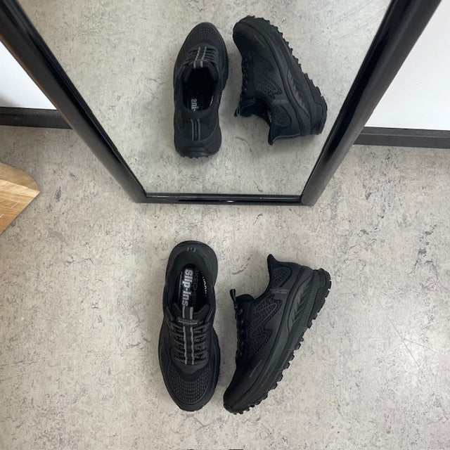 Svart Skechers Slip-ins Switch Back – vanntett sko med Memory Foam og enkel påkledning