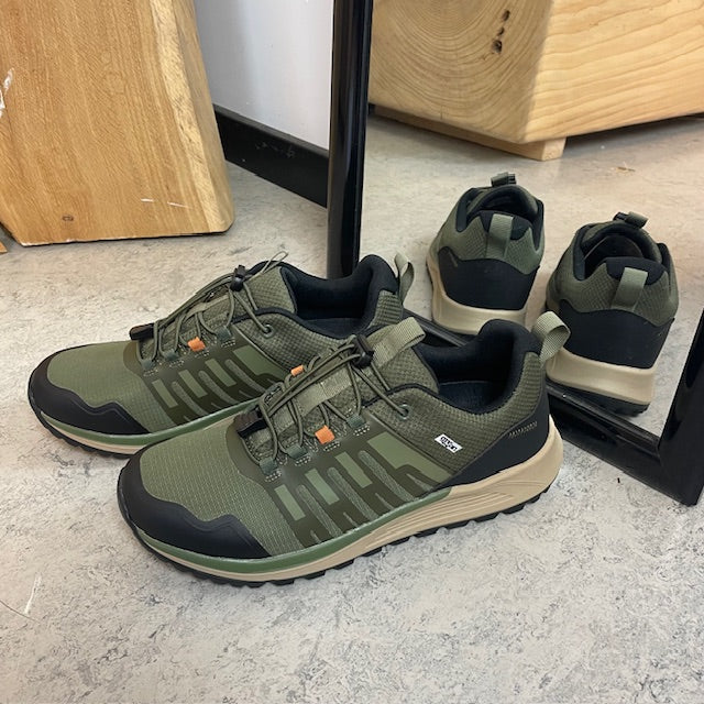 Vanntett herre outdoorsko i grønn med fotbuestøtte og bred passform fra Green Comfort