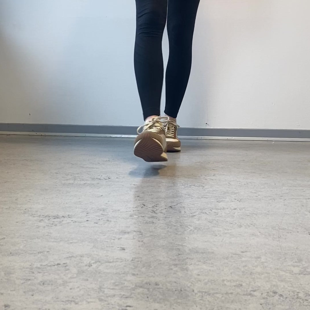Last inn video: Ronja – Cortado Multi fra WODEN