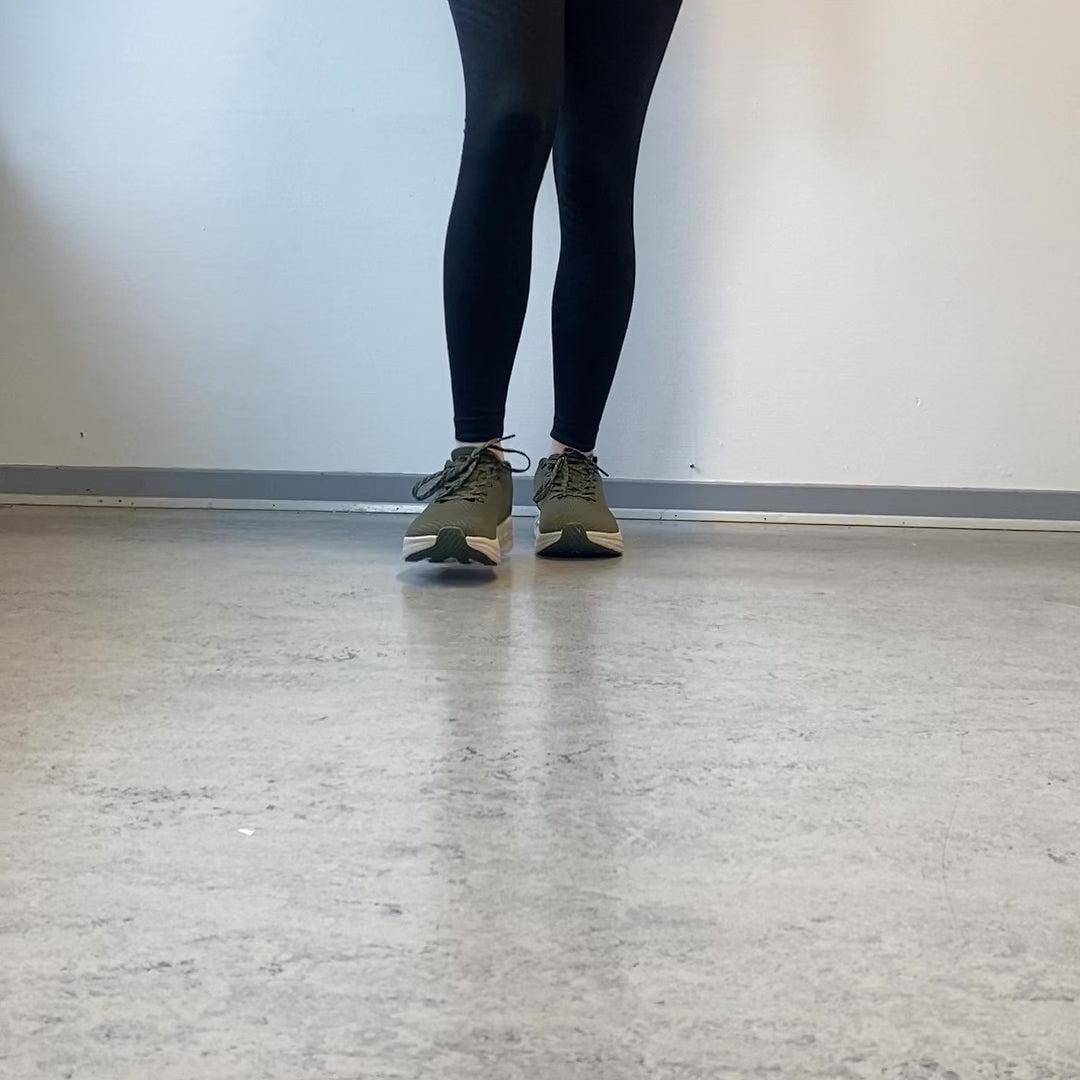 Last inn video: Veneto Wide Fit sneakers til herre – Whistler