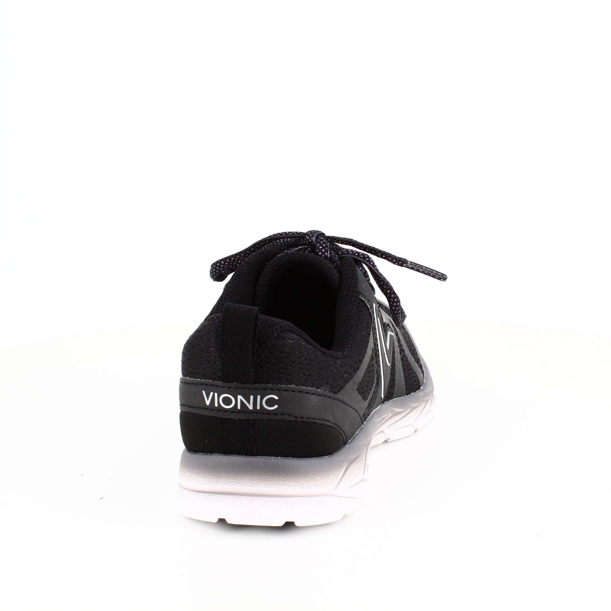 Sorte sneakers fra Vionic med dobbel svangstøtte