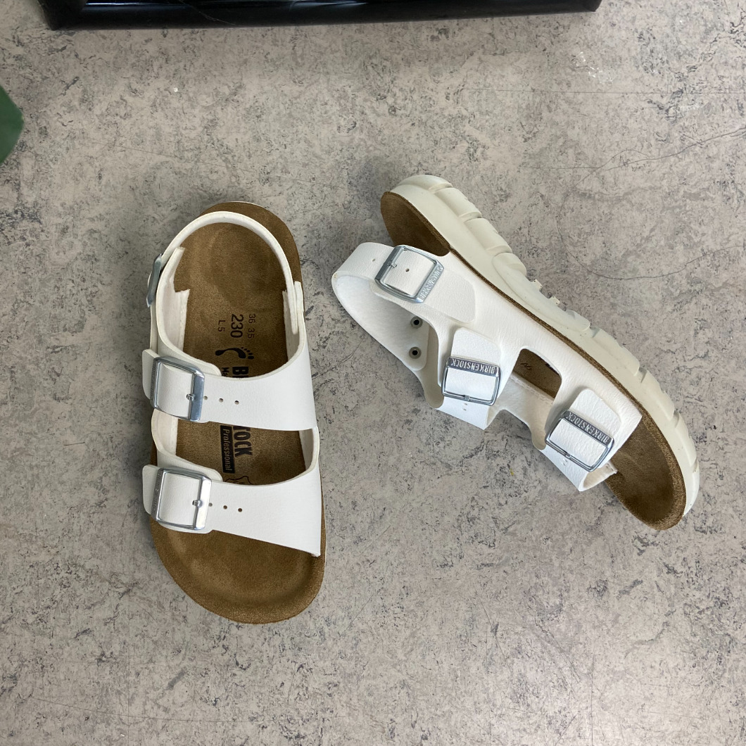 Hvit Kano sandal fra Birkenstock, sklidempe såler