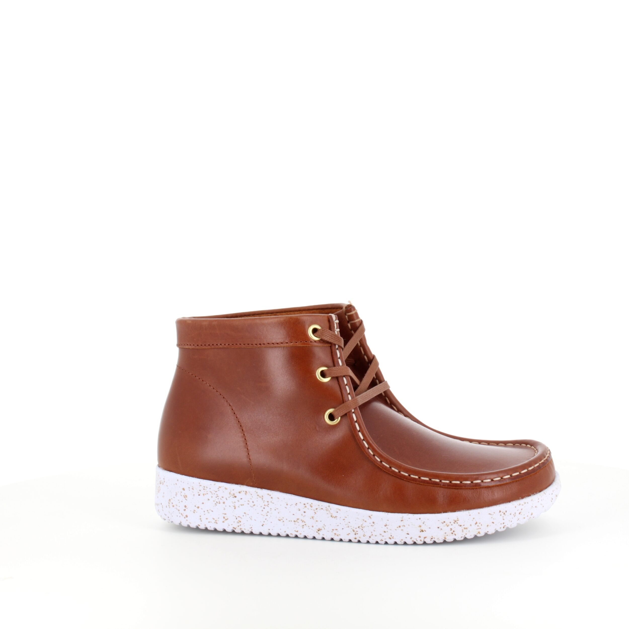 Nature støvel i brunt skinn med lyse såler