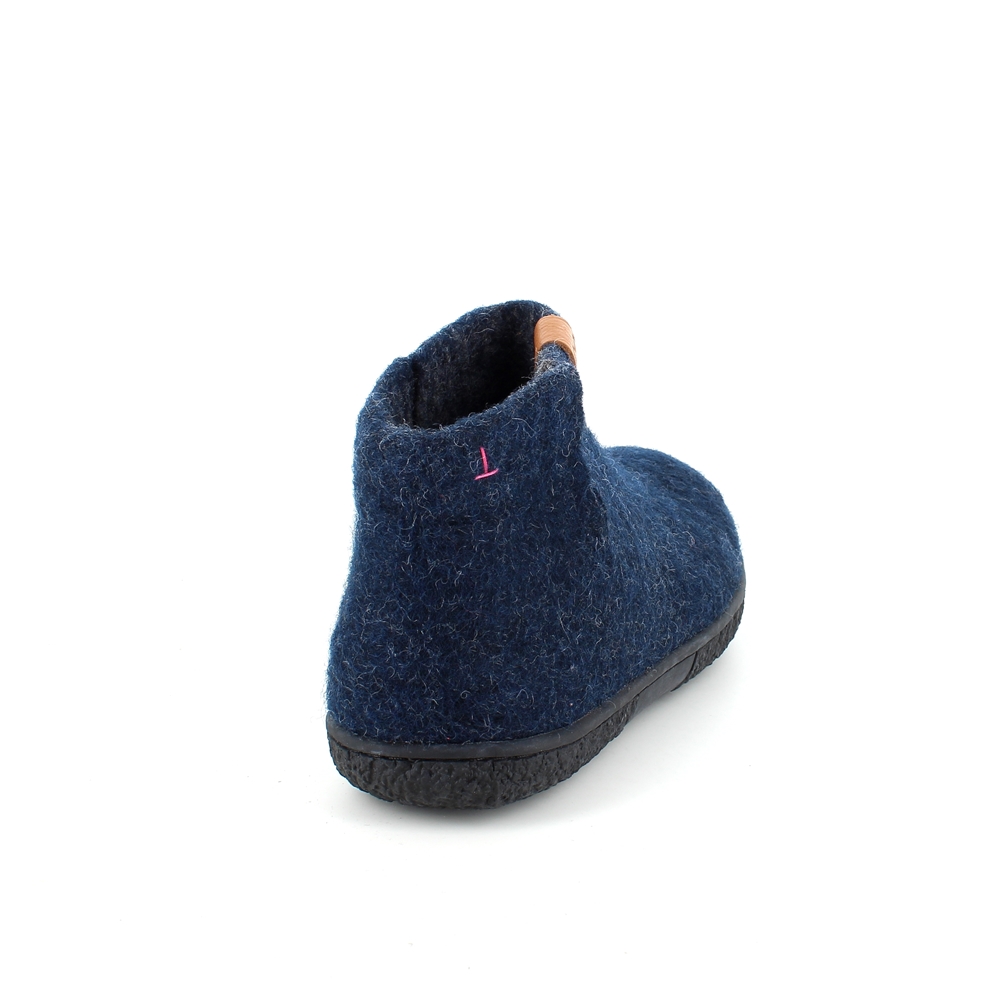 Høye blå tøfler i ull med sklisikre såler fra Green Comfort